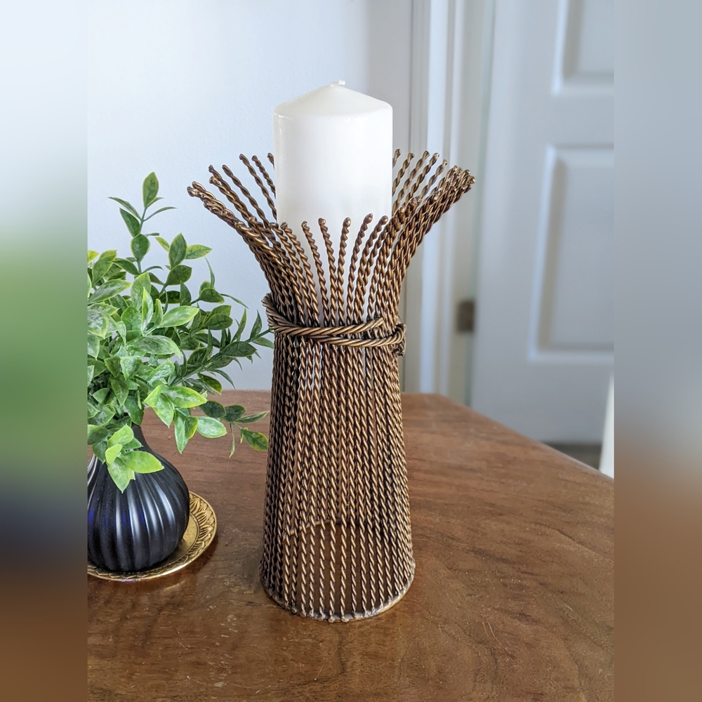 🌾 Wheat Bundle Style Candle Holder